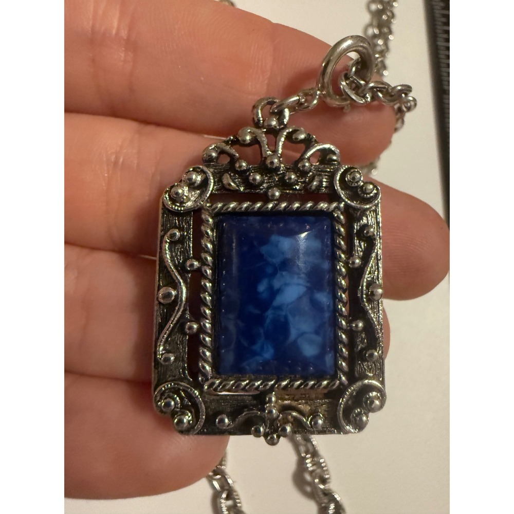 Vintage Sarah Coventry Blue Faux Lapis Filigree Pendant Necklace Silver Tone